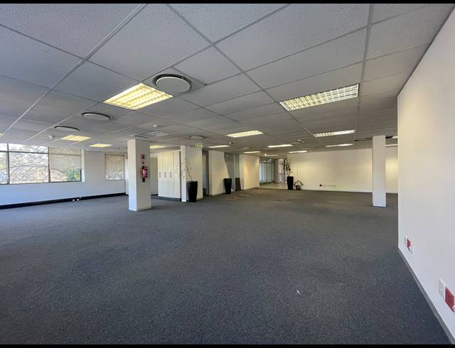 332M² OFFICE TO LET IN SANDTON CENTRAL